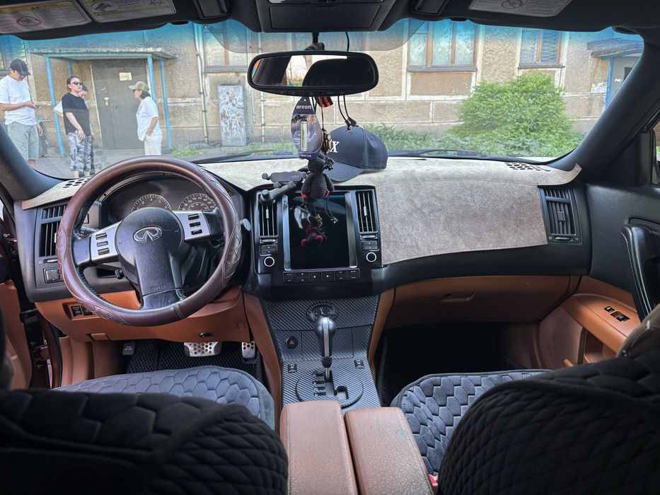 Продам Infiniti fx35 2003 год