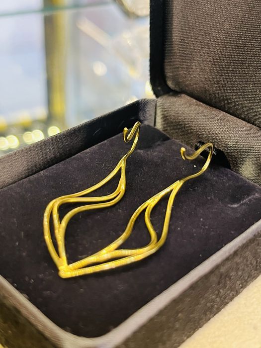 Златни обеци Tiffany & Co. Elsa Peretti 18K Gold Wave