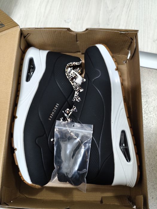 Adidasi negri skechers leopard 39