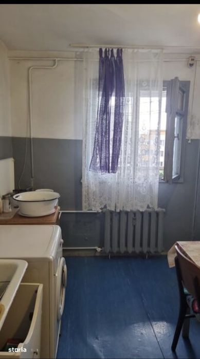 Apărători Patriei ,Berceni ,stația de autobuz Savinesti — fotografia 1