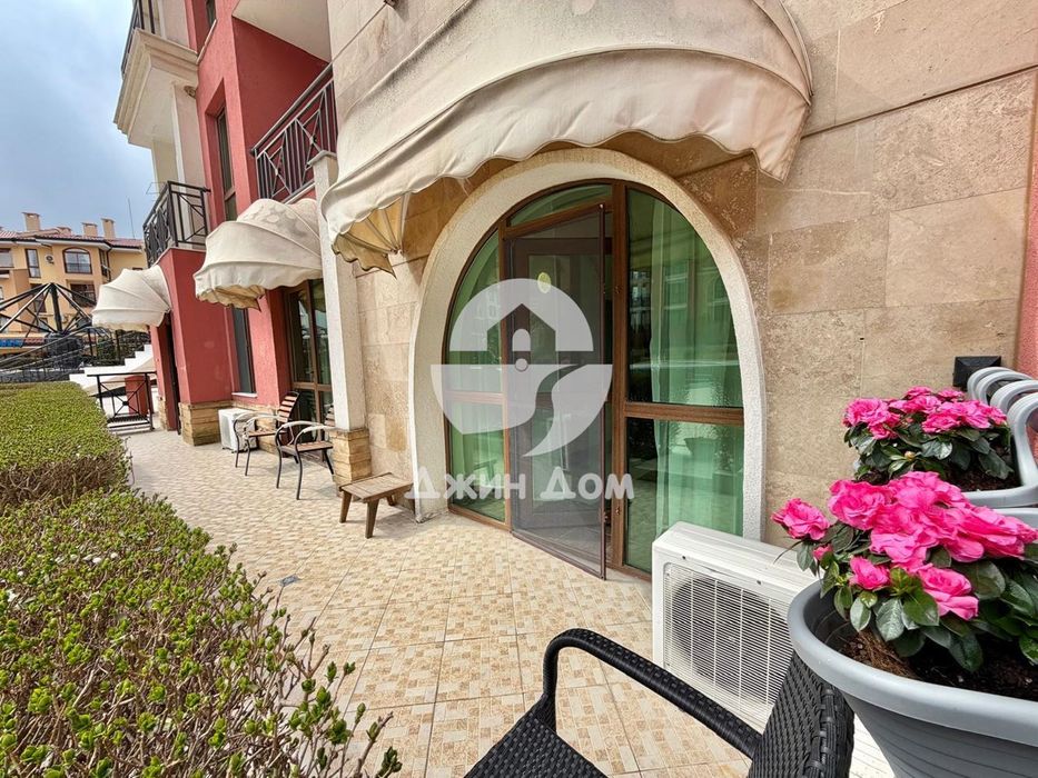 Продава се Четиристаен апартамент в Свети Влас - 121 кв.м за 531 €/кв.м - Снимка #11