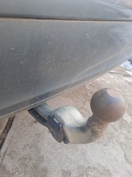 Vând Mercedes e 200