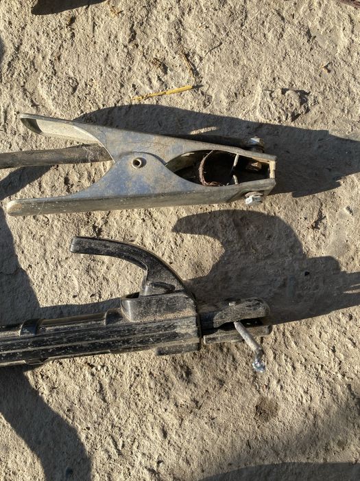 Svarka aparat resanta 220A