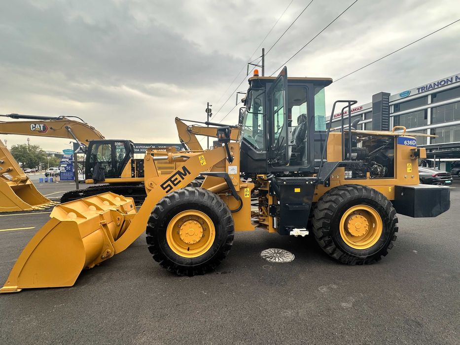 Фронтал юкловчи SEM 636D, Фронтальный погрузчик SEM 636D