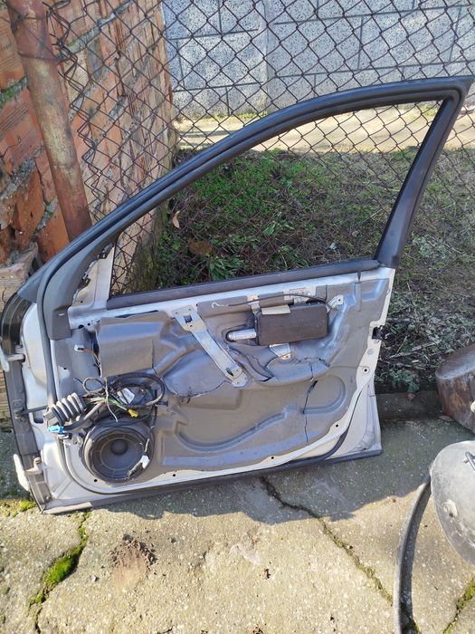 Предна дясна врата за Мерцедес w203 фейслифта 2005