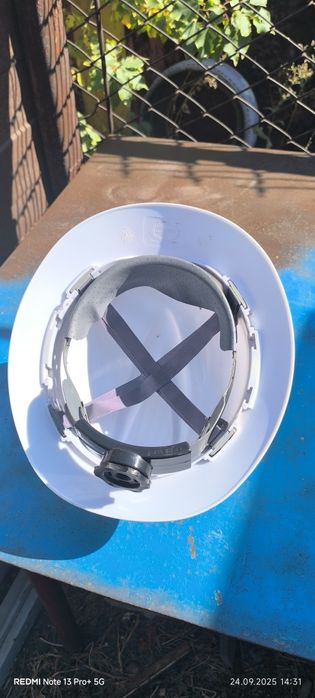 Производственная каска