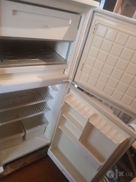 Muzlatgich tez va arzon sotiladi holati zo'r
