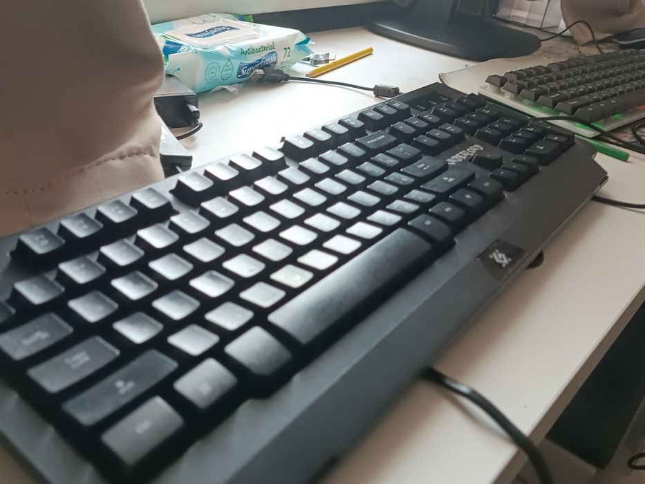 Б/у клавиатура недорого