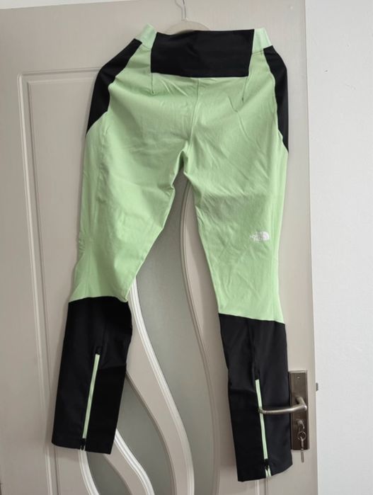 Pantaloni de munte The North Face dama