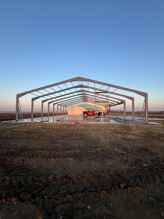 Vând structura metalica 800m.p