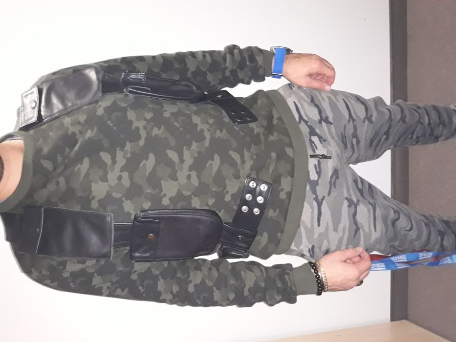 haine de motor de vanzare