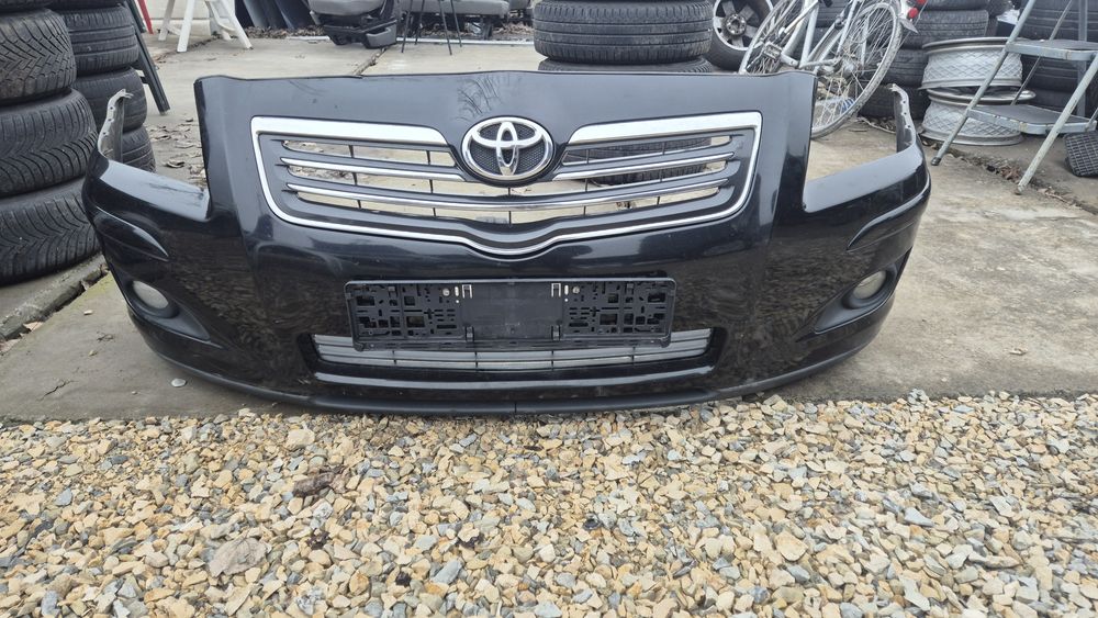 Оригинални Предни Брони за Тойота Авенсис Т25 Фейс 2006- 2009г