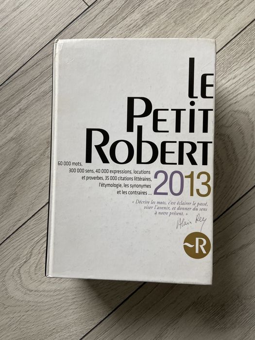 Le Petit Robert 2013 Dictionary HARDCOVER