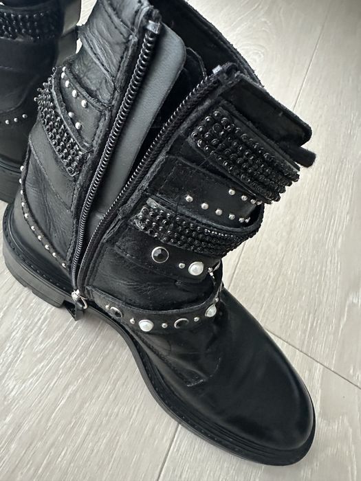 Botine Zara din piele naturală, negre, stil biker, mărime 37
