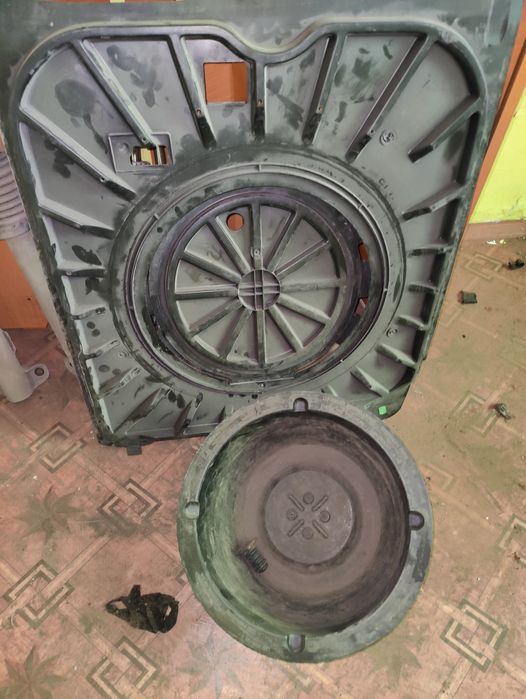 Запчасти на Мерседес 124