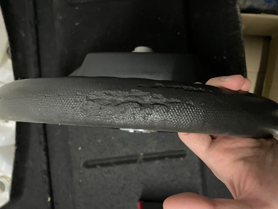 Продам руль камри 50