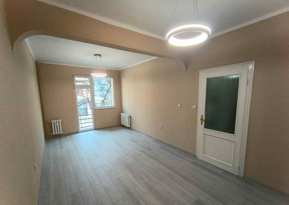 Дава се под наем Двустаен апартамент в София, Център - 75 кв.м за 747.66 € - Снимка #4