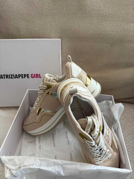 DESIGUAL нови сникерси платформа