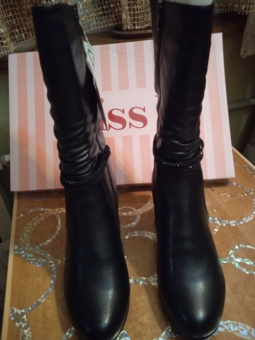 Зимние сапоги. Новые