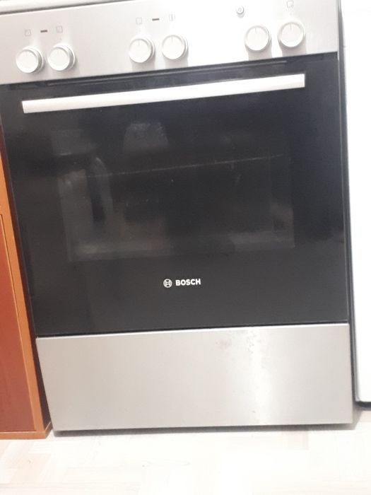 Продам Газ-плиту