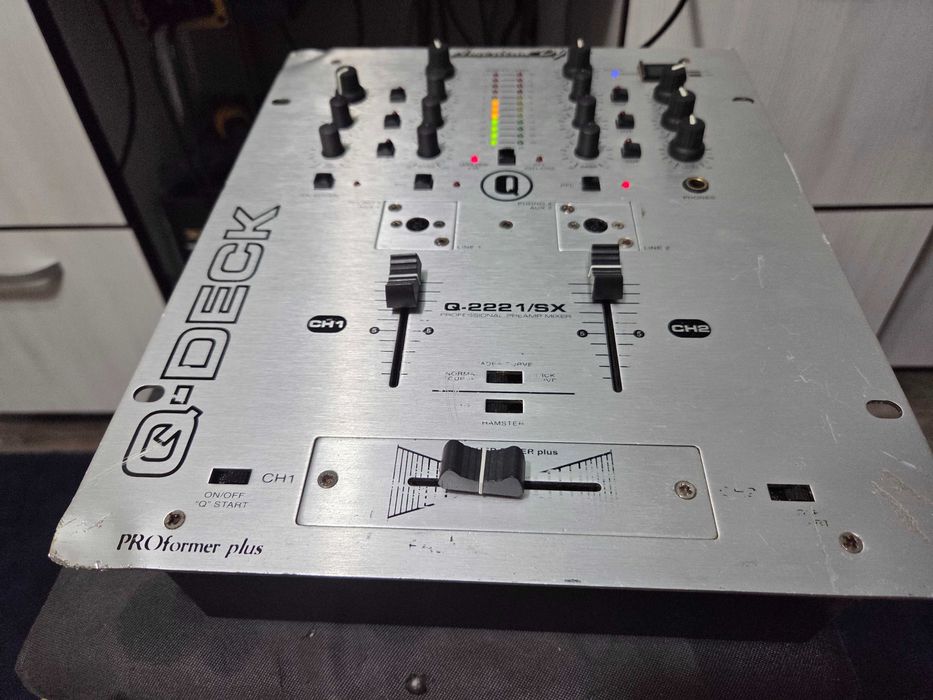 Mixer Audio American DJ Q-2221/SX Preamplificator Audio Pentru Statie
