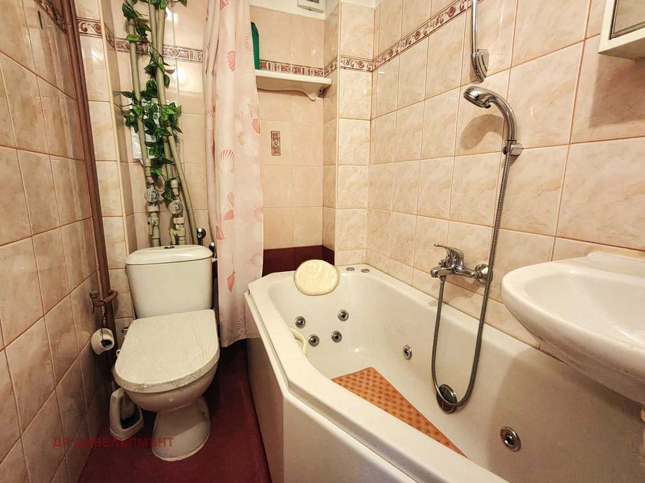 Продава се Двустаен апартамент в София, Лозенец - 71 кв.м за 4505 €/кв.м - Снимка #8