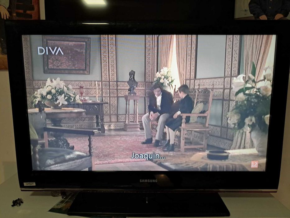 De vanzare TV  LCD Samsung Full HD, 102  cm diagonala