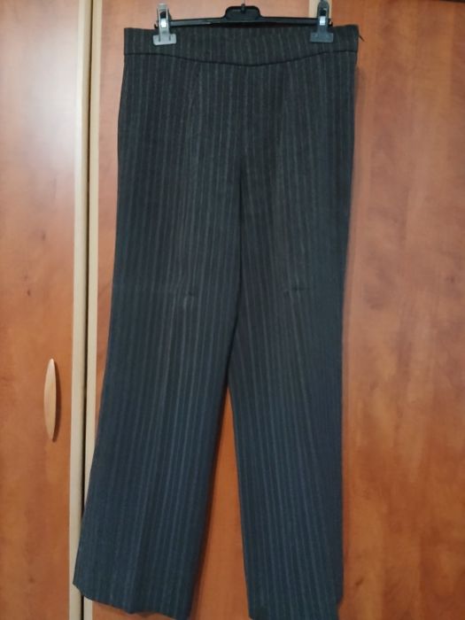 Vand Pantaloni Dama de stofa Marimea L