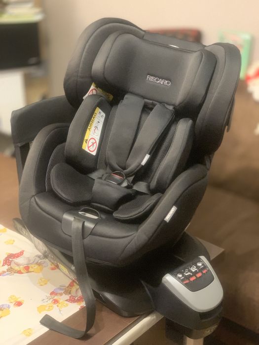 Детско столче за кола Recaro