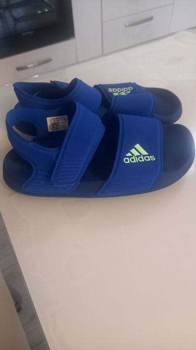 Детски сандалети