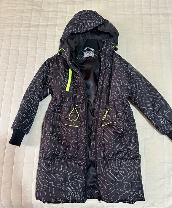 Демисезонная куртка на девочку