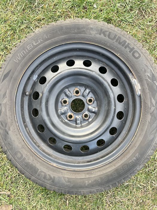 Продавам зимни гуми Kumho 205/55/16