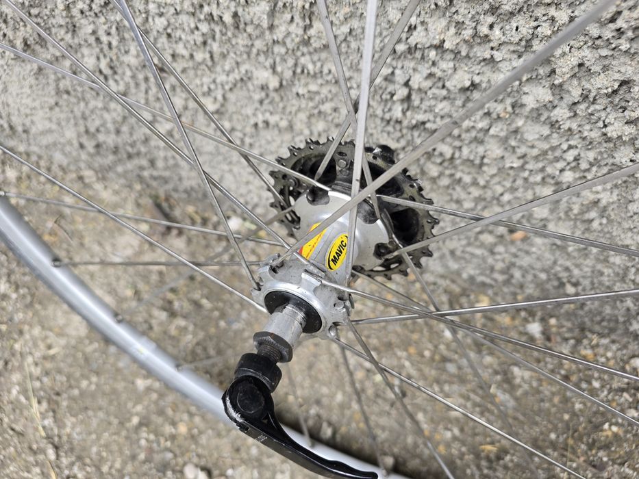 Set jante Mavic Ksyrium Equipe roti 28" 700x23c cursiera grup 9 pinioane roti jante fata spate