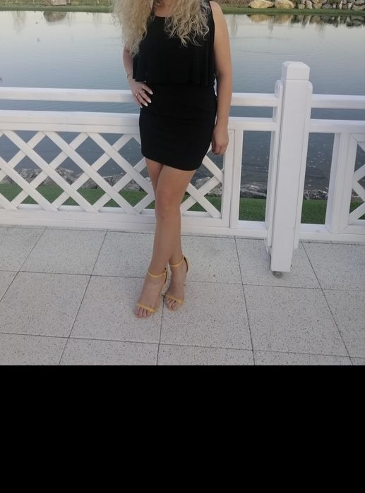 Vând rochii de ocazii speciale