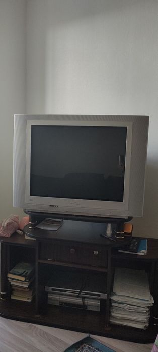 Продам телевизор