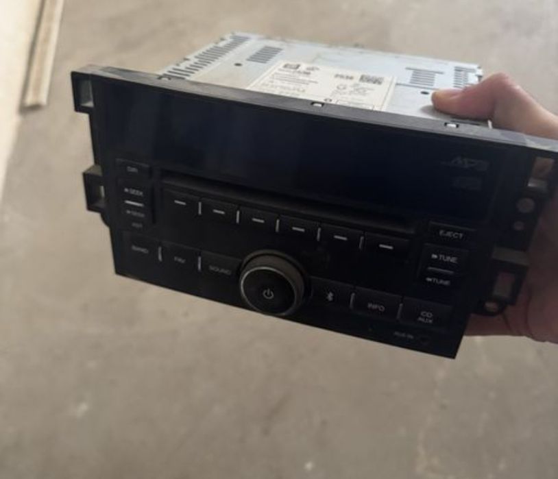 магнитофон NEXIA 3 пацветкой белый ikrani knopkleri aqa  terilgen