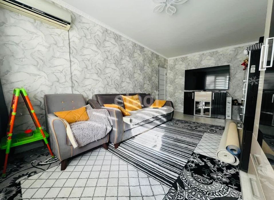 Продам квартиру на Марата оспанова 52