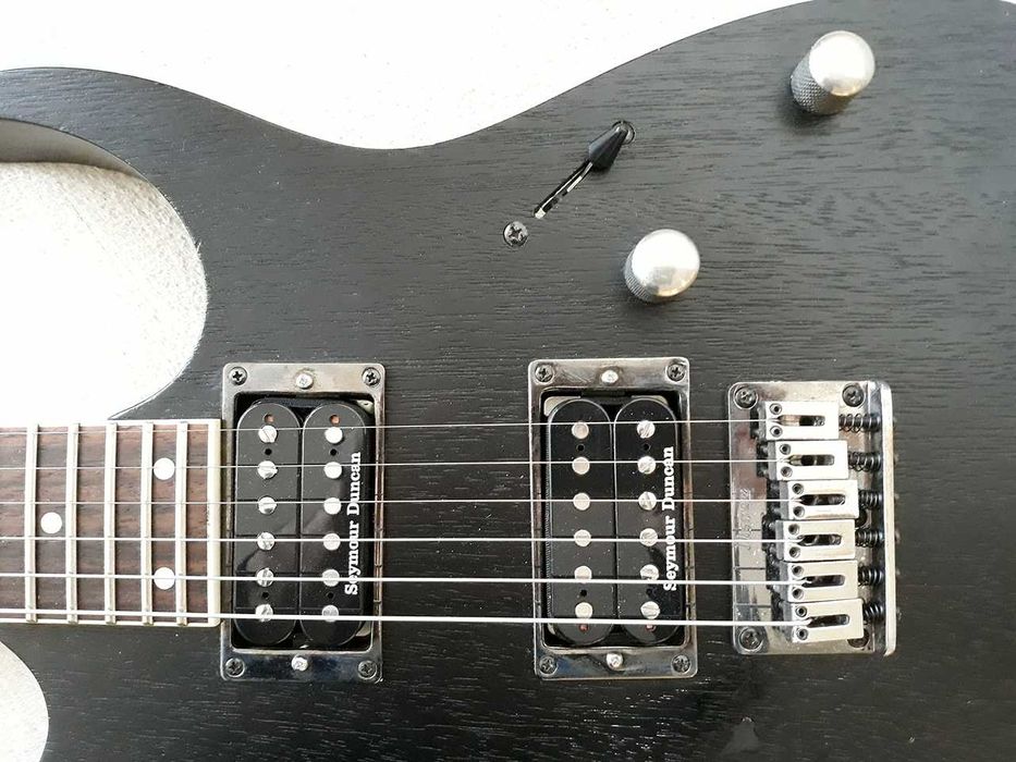 Chitară Ibanez RG321MH cu doze Seymour Duncan Distortion set