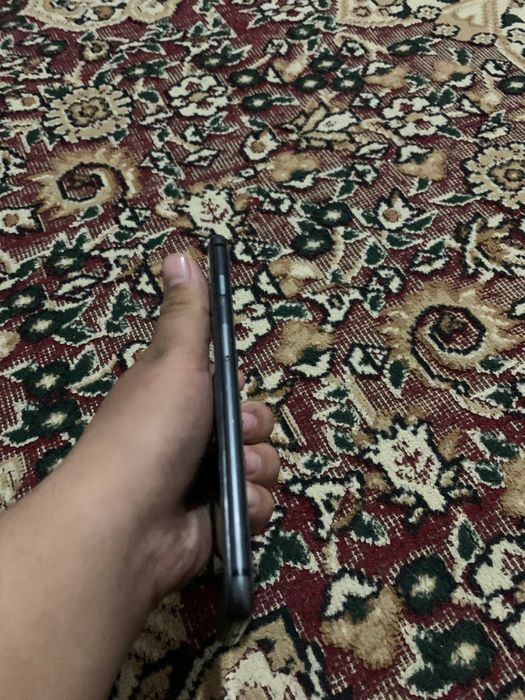 iPhone 8 plus sotiladi