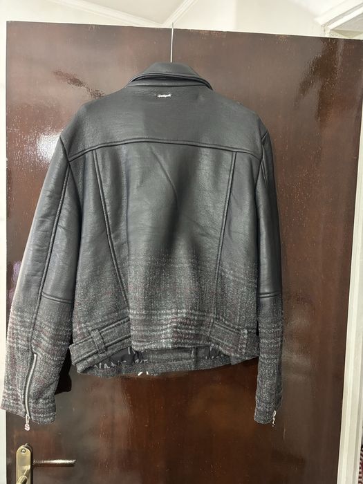 Geaca piele desigual