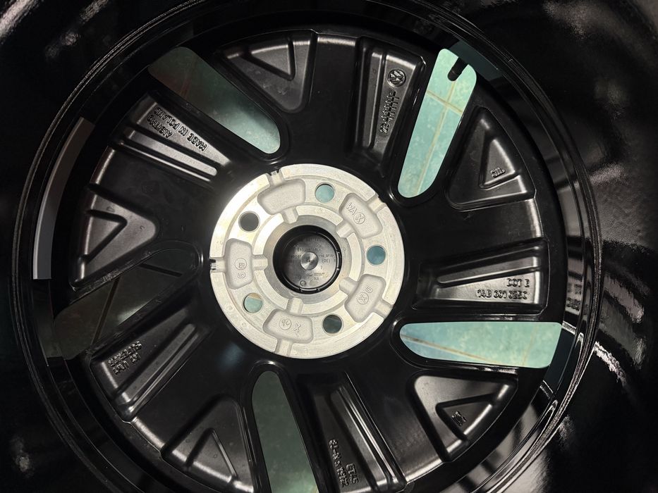 Roti/ jante aliaj R19 originale VW T-Roc Passat B9 225/40/19 vara 2022