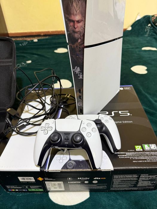 Ps5 sotiladi 1TB xolati ideal 2 ta joystik, igralari bn