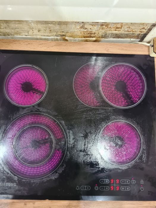 Электроплита с духовкой Samsung