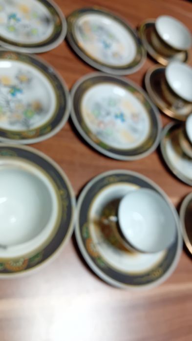 Сервиз и чинии  японски  костен  порцелан