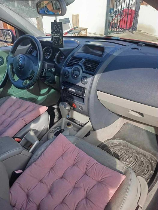 Vand sau schimb Renault