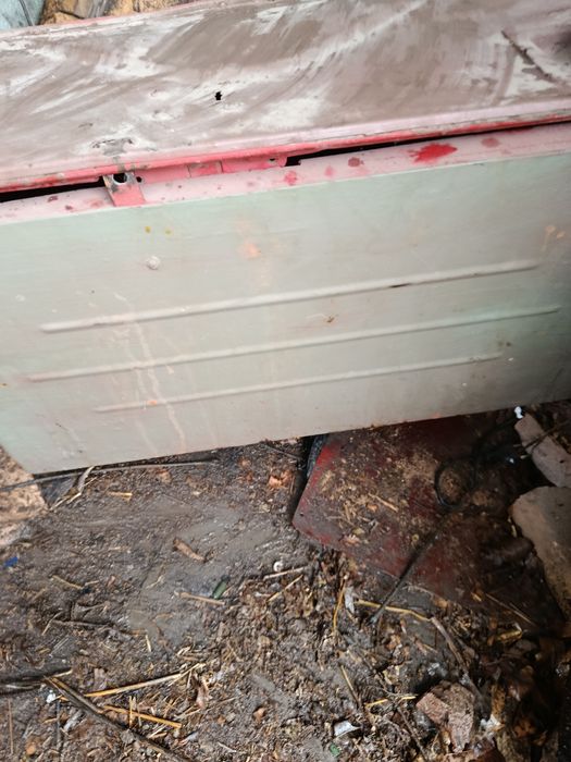 Продаю металлический ящик или сейф