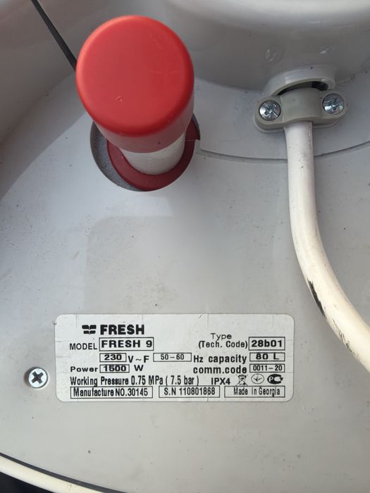 Продам бойлер на 80 л