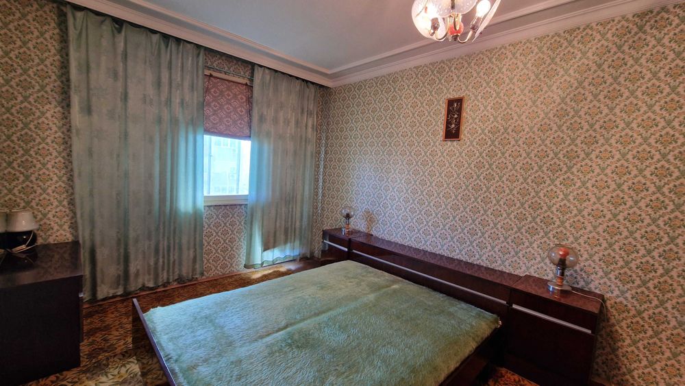 Просторен тухлен апартамент