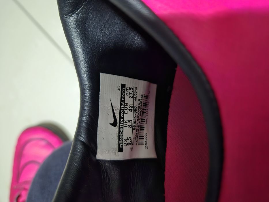 Vând adidași fotbal teren sintetic