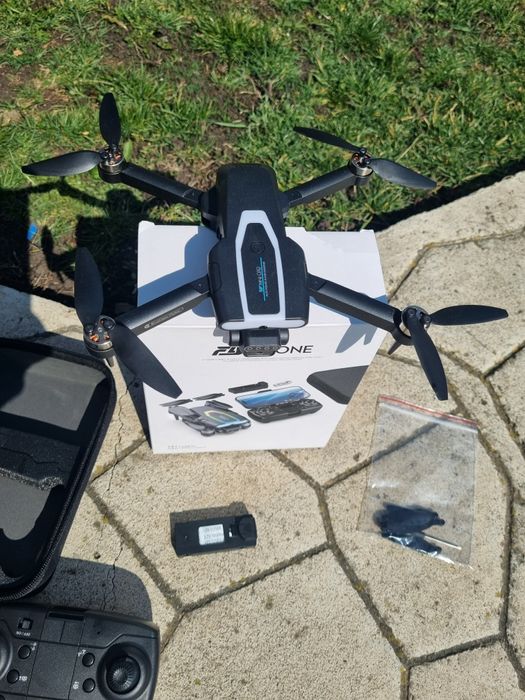 Fly drone-дрон 2